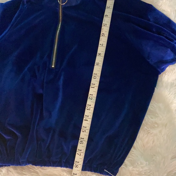 Crop top - Picture 7 of 9